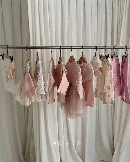 Aosta Camellia T  (70-110cm)