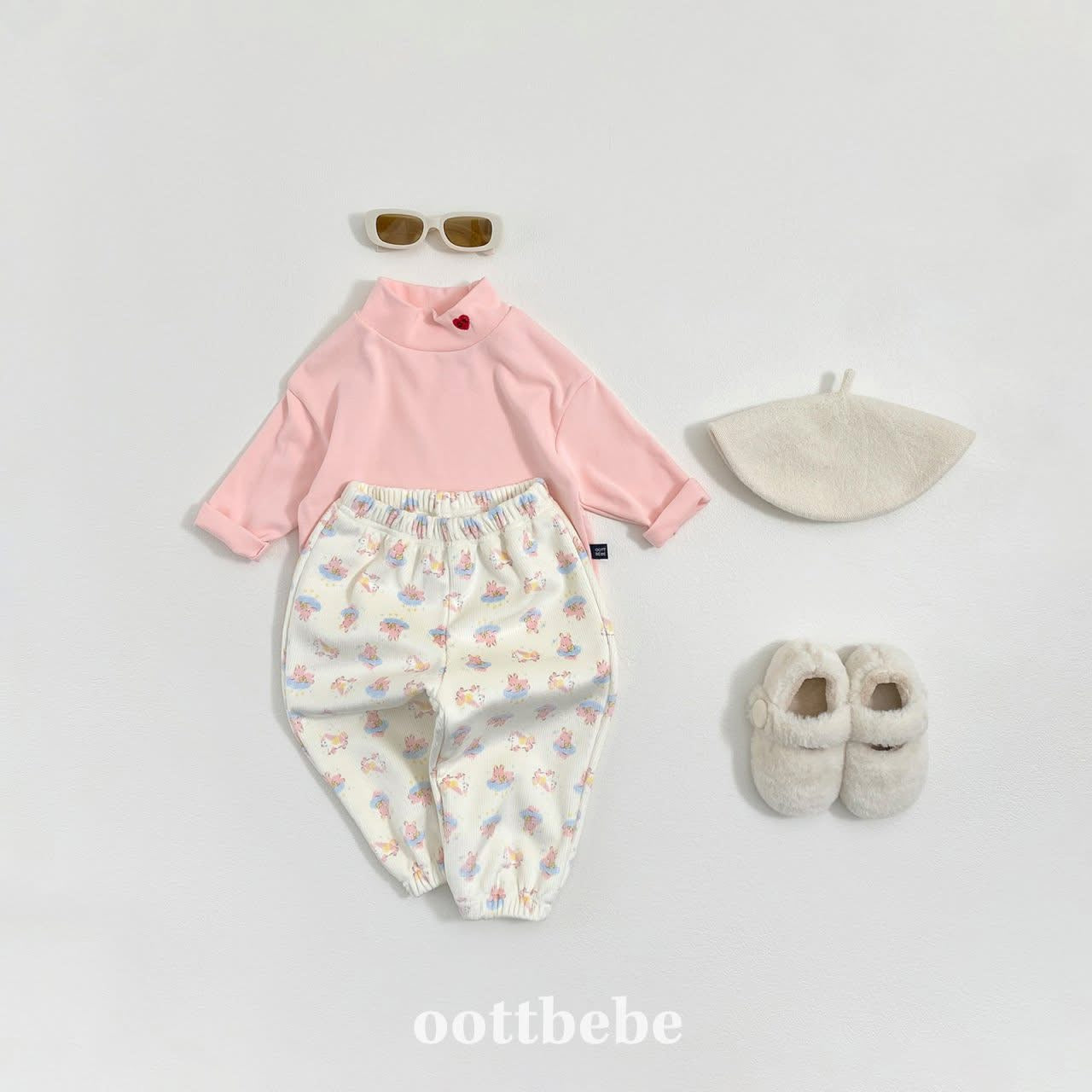 Oottbebe 微高領OT愛心刺繡上衣 (75-120cm)