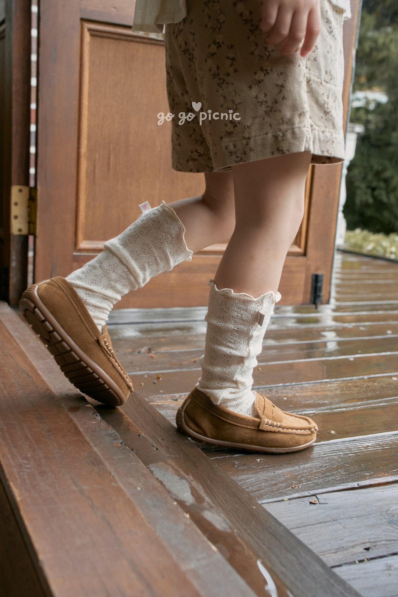 go go picnic anna knee socks