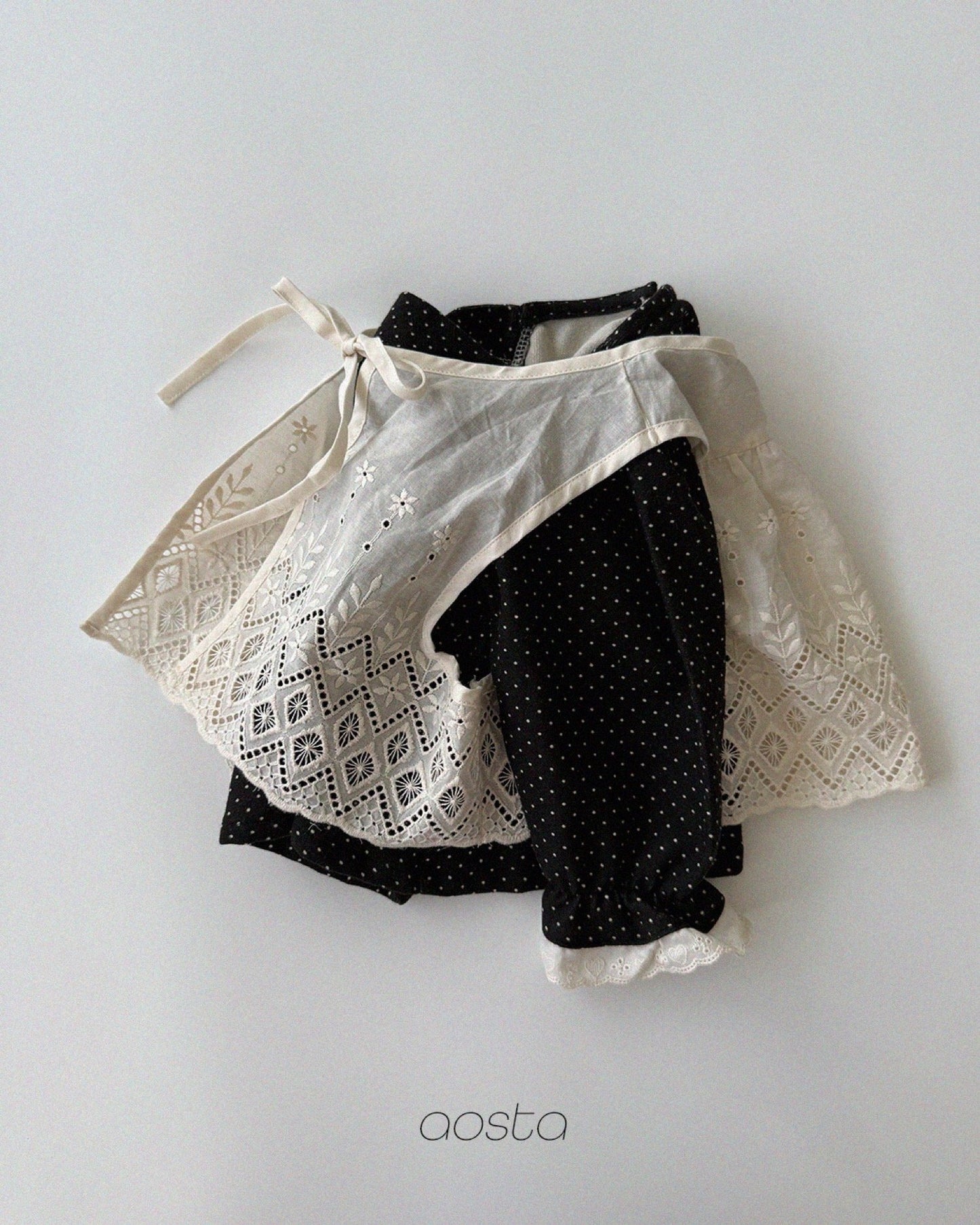 Aosta lace jenny open vest