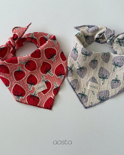 Aosta strawberry scarf