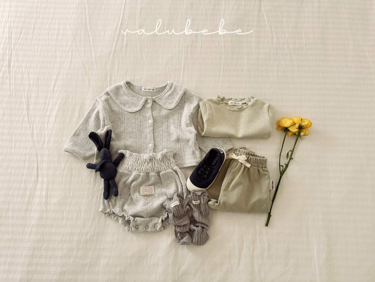 valubebe eyelet smoke bloomers (6-18m)