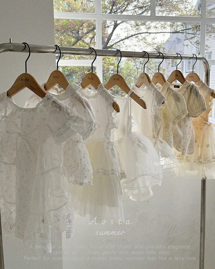 Aosta lace skirt