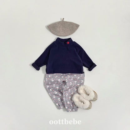 Oottbebe 微高領OT愛心刺繡上衣 (75-120cm)