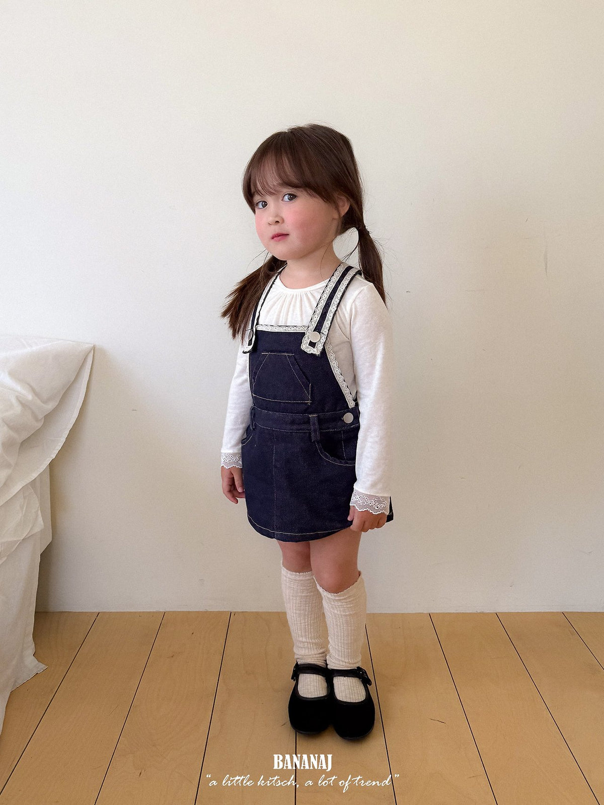 BANANAJ lace suspender ops (80-135cm)