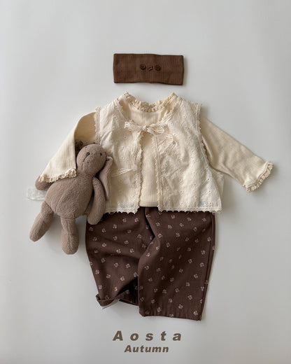 Aosta lace open vest