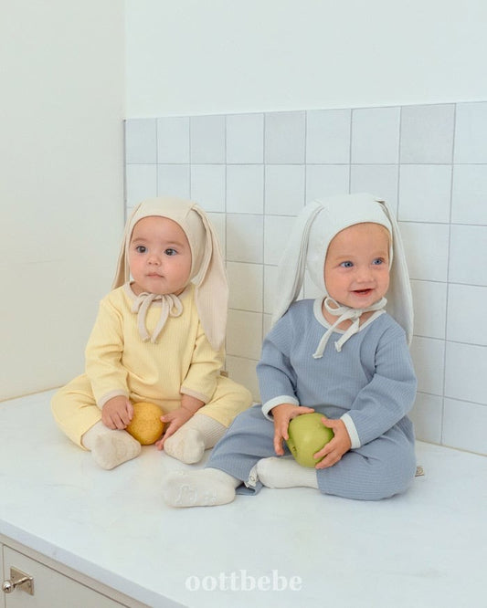 oottbebe butter cream full body suit bonnet set (3-12m)