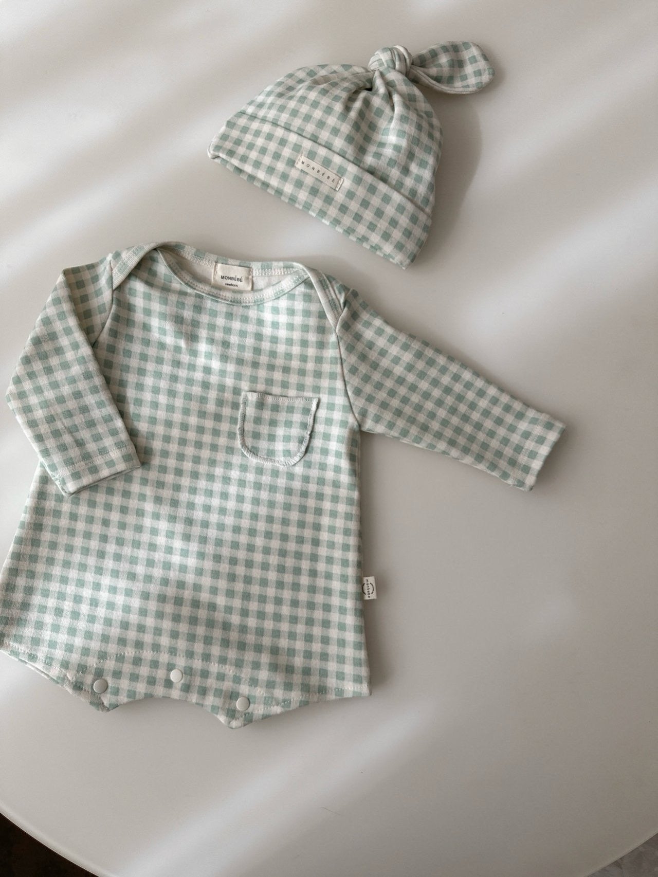 monbebe Check Check Boy Suit with Bonnet (nb0-12m)