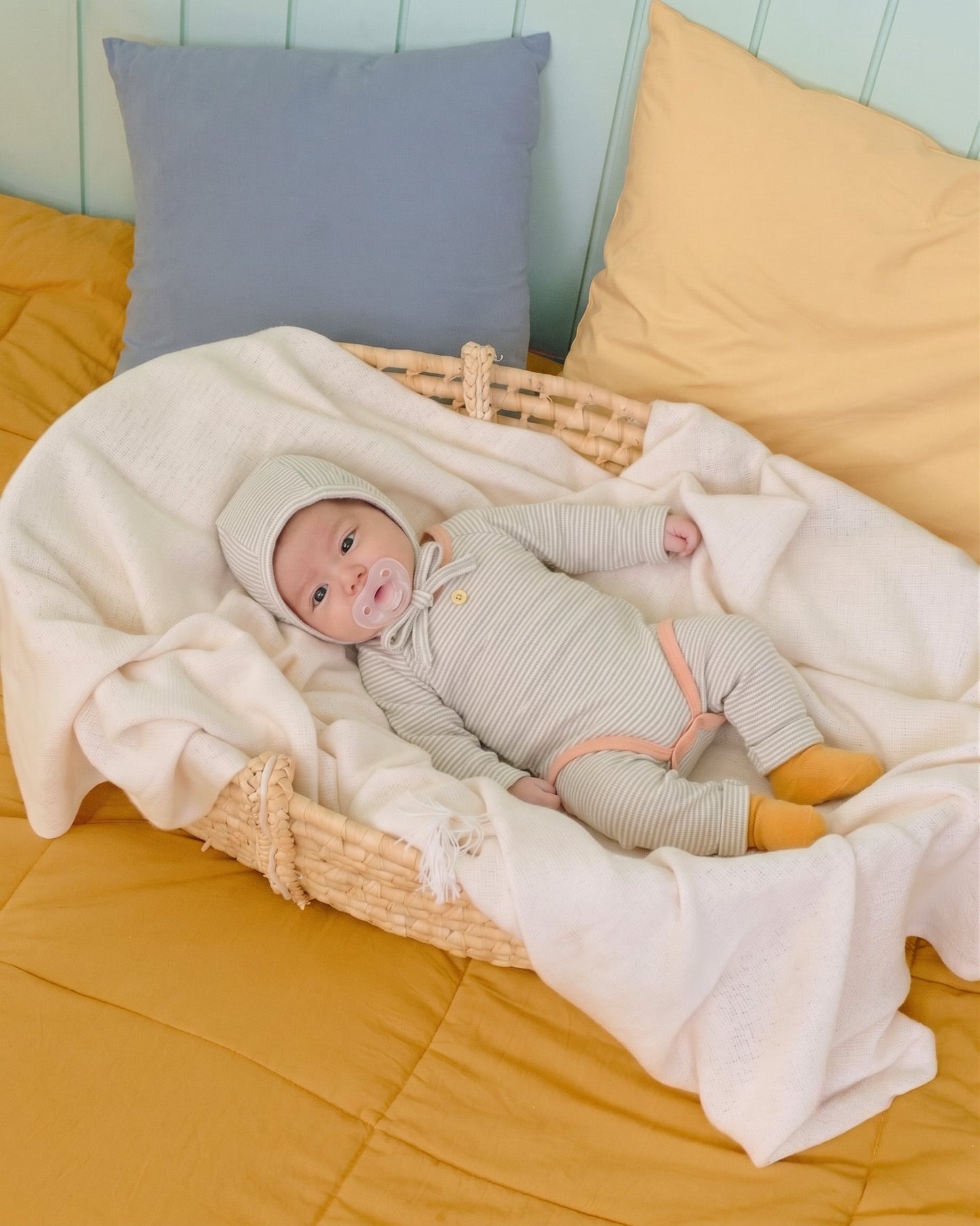 oottbebe vanilla latte suits (0-12m)