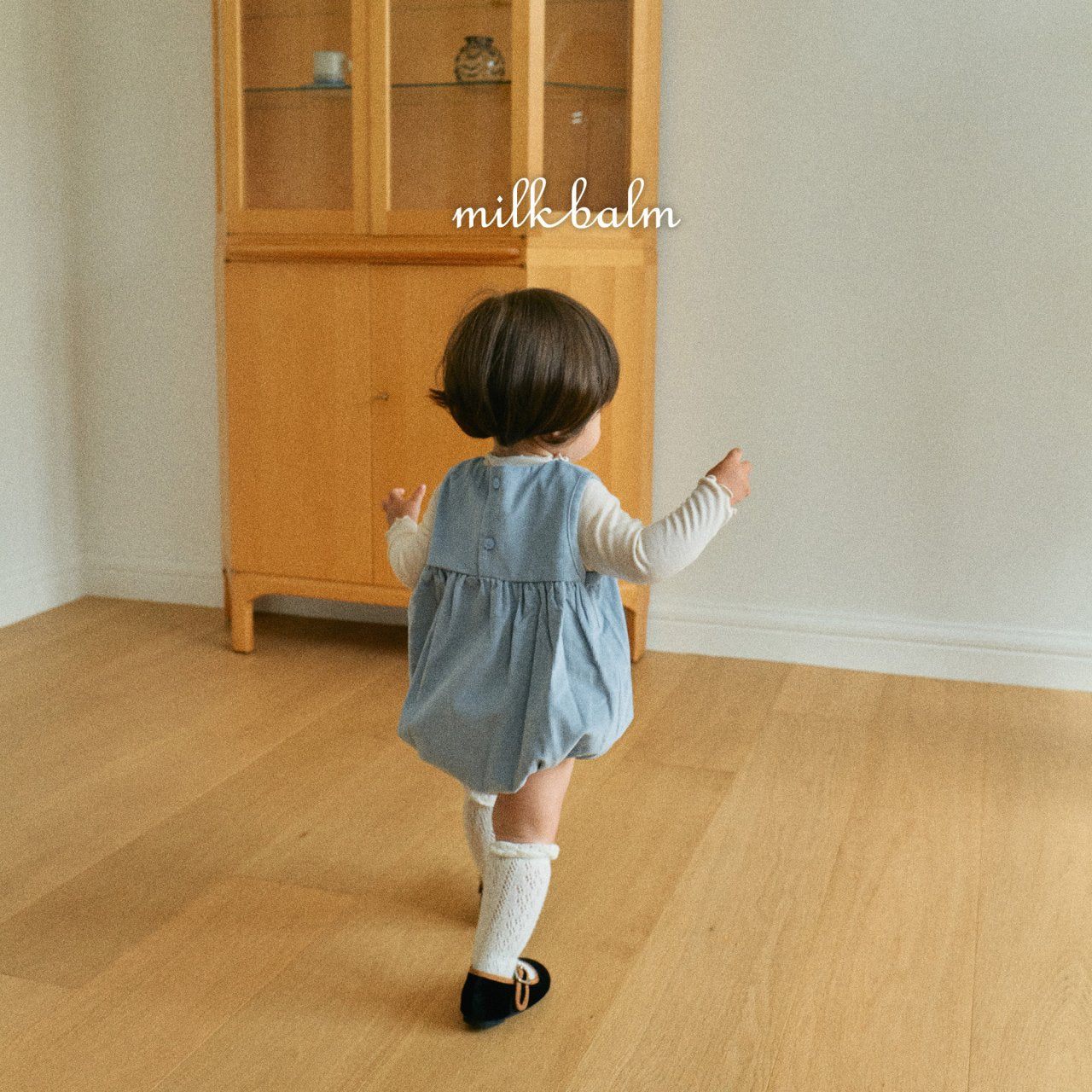 milkbalm baliey suit (3-18m)