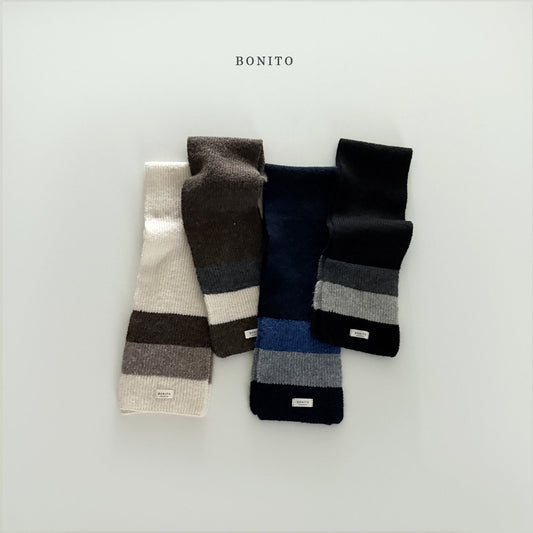 Bonito color block knit muffler