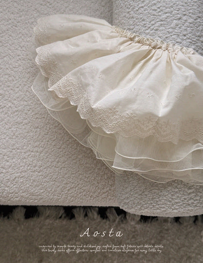 Aosta lace skirt