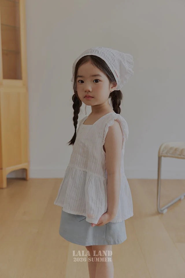 Lalaland frill scarf