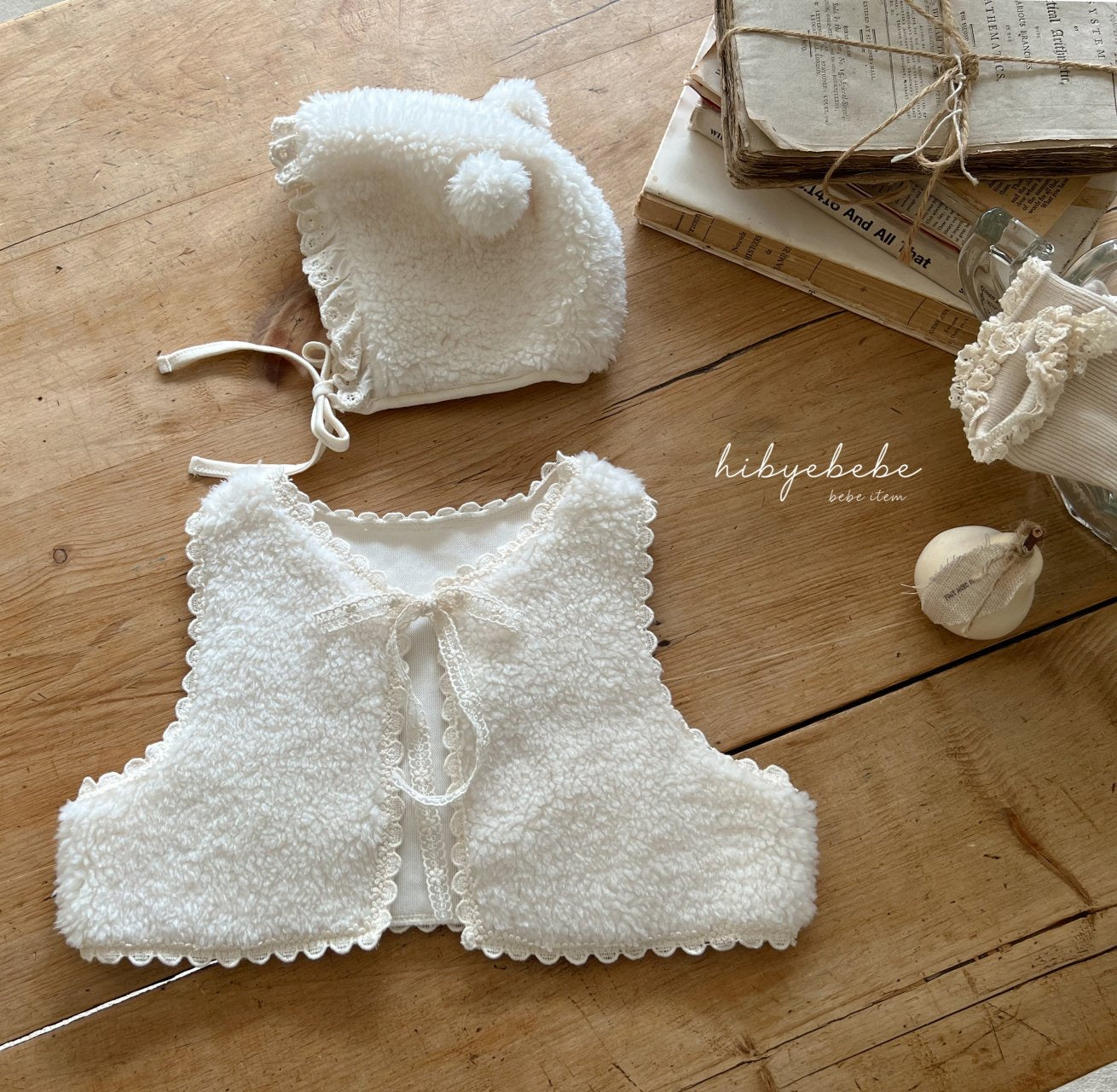 hibyebebe snowflake fur vest (Bebe )