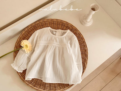 valubebe pure lace blouse (6-24m)