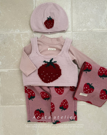 Aosta knit strawberry hat