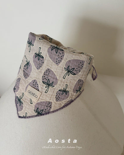 Aosta strawberry scarf