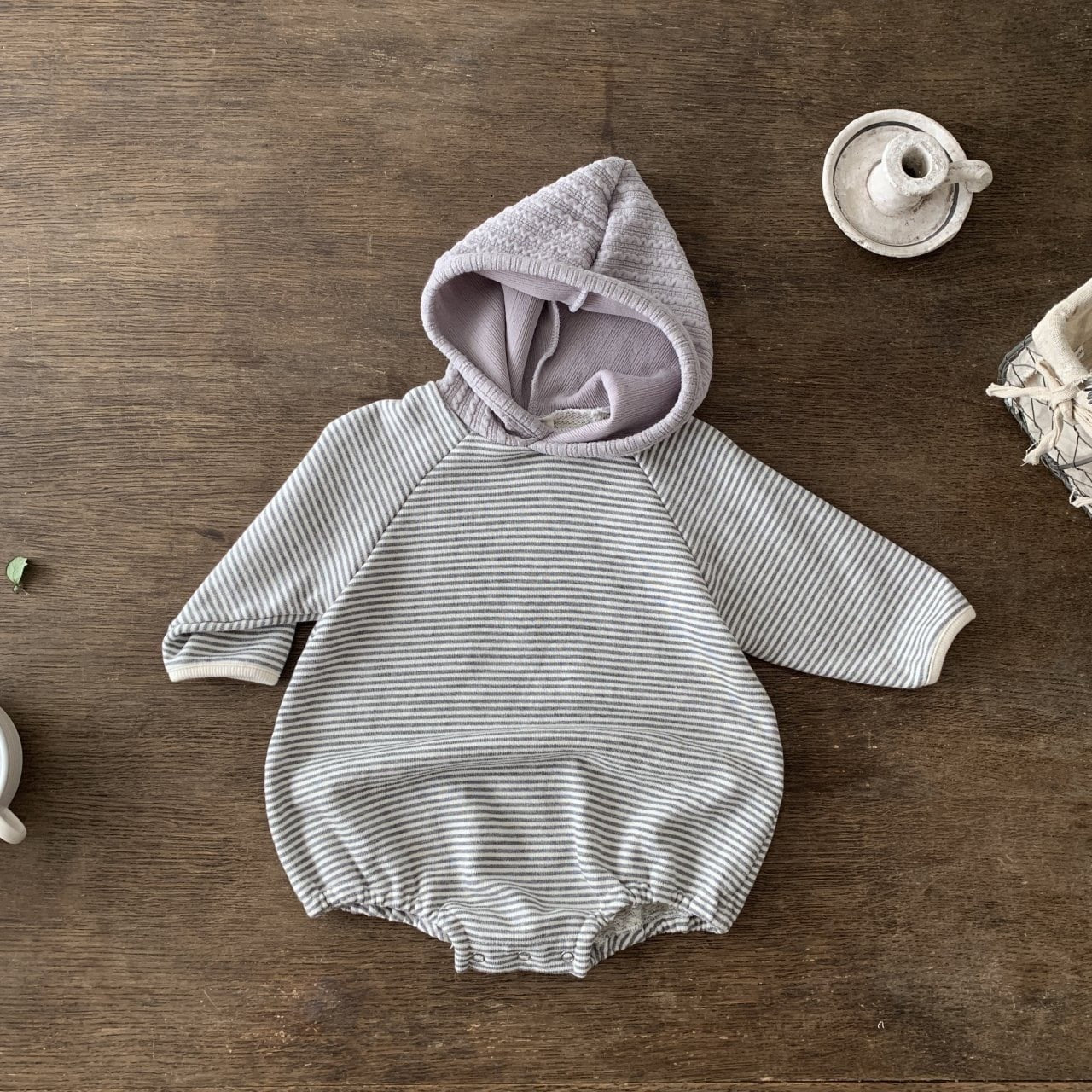 bebeholic colorscheme hood suit (Bebe 3-18m)