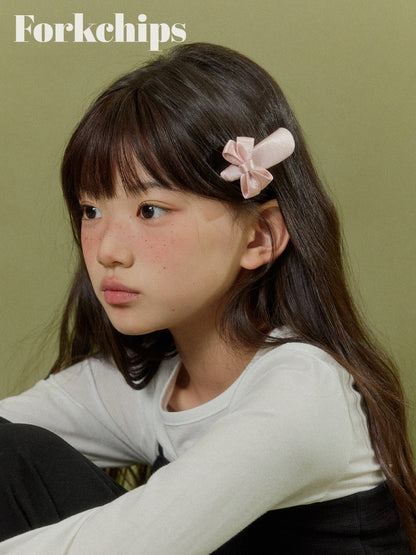 FORKCHIPS blush ribbon pin