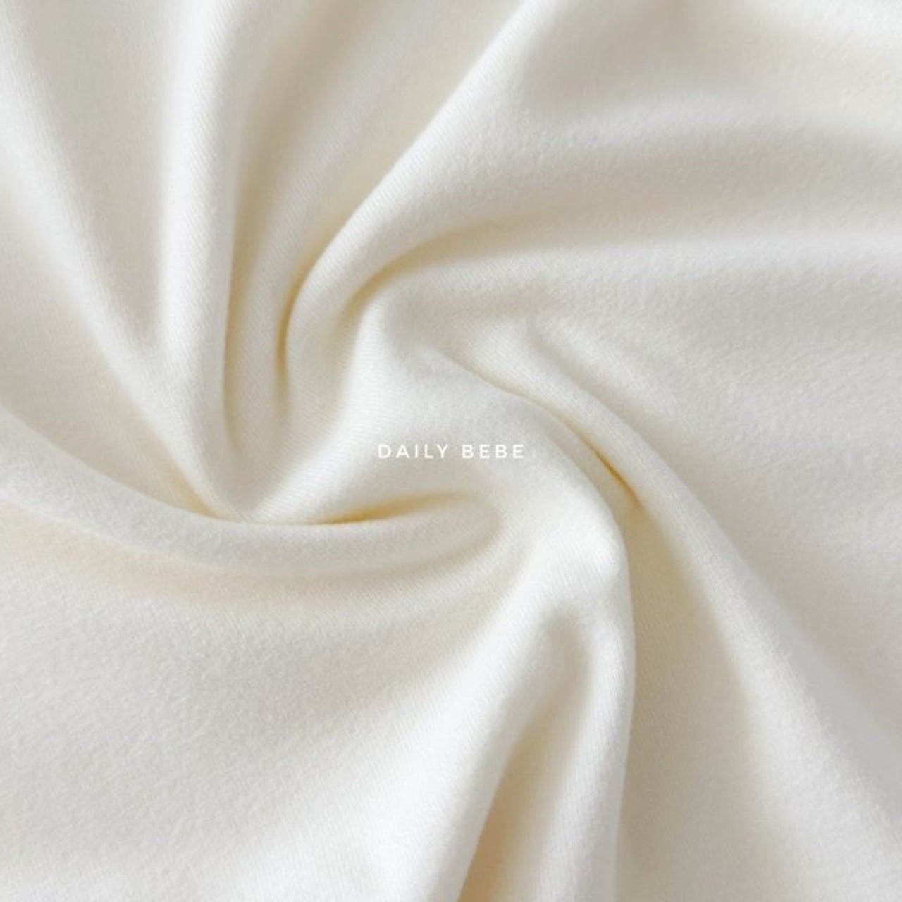 Dailybebe basic half neck T (75-140cm)