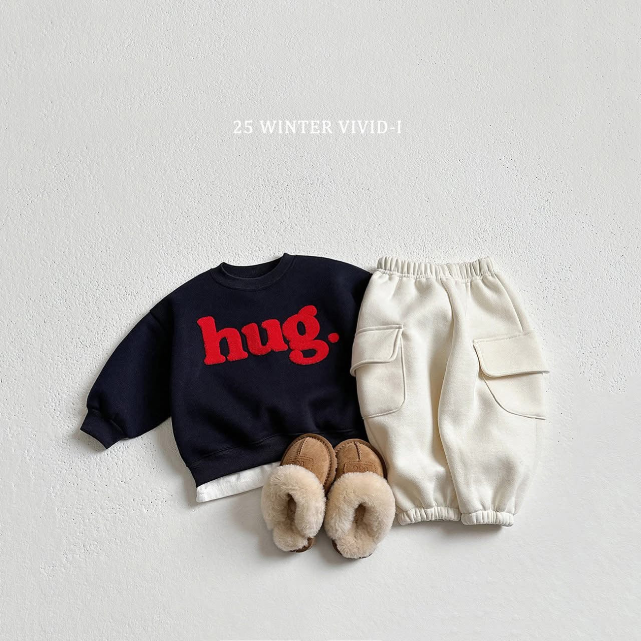 Vivid 毛毛字Hug上衣 (75-135cm)