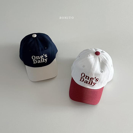 Bonito One’s daily 刺繡拼色棒球帽￼