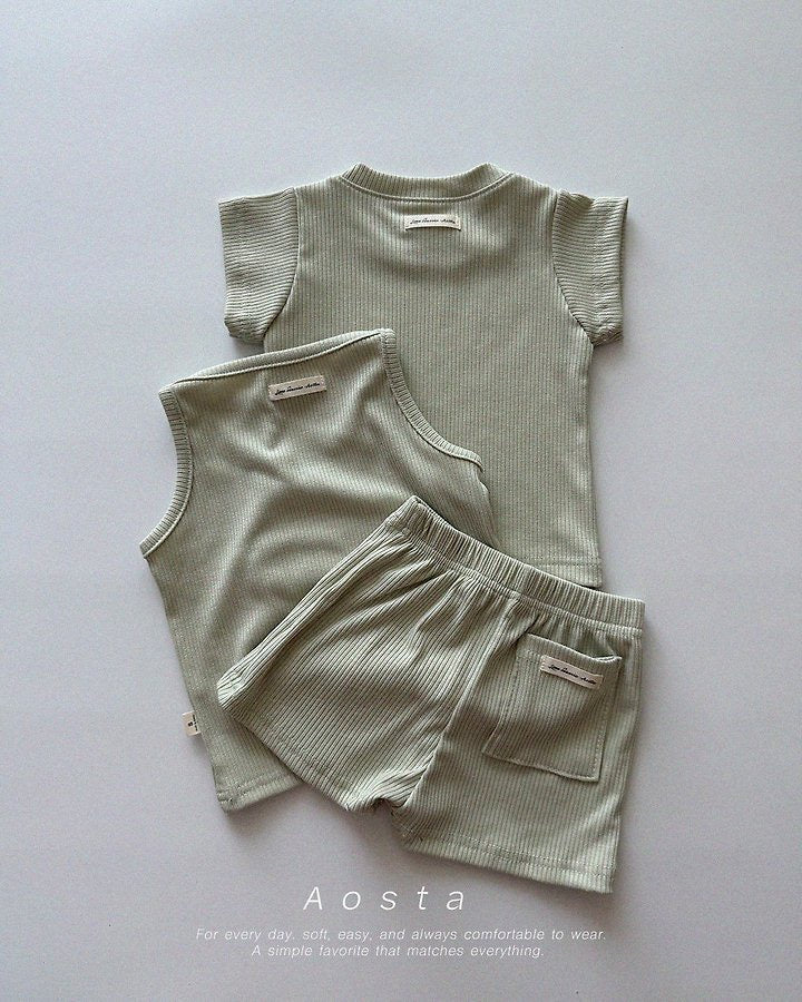 Aosta everyday sleeveless tee (~70-115cm)