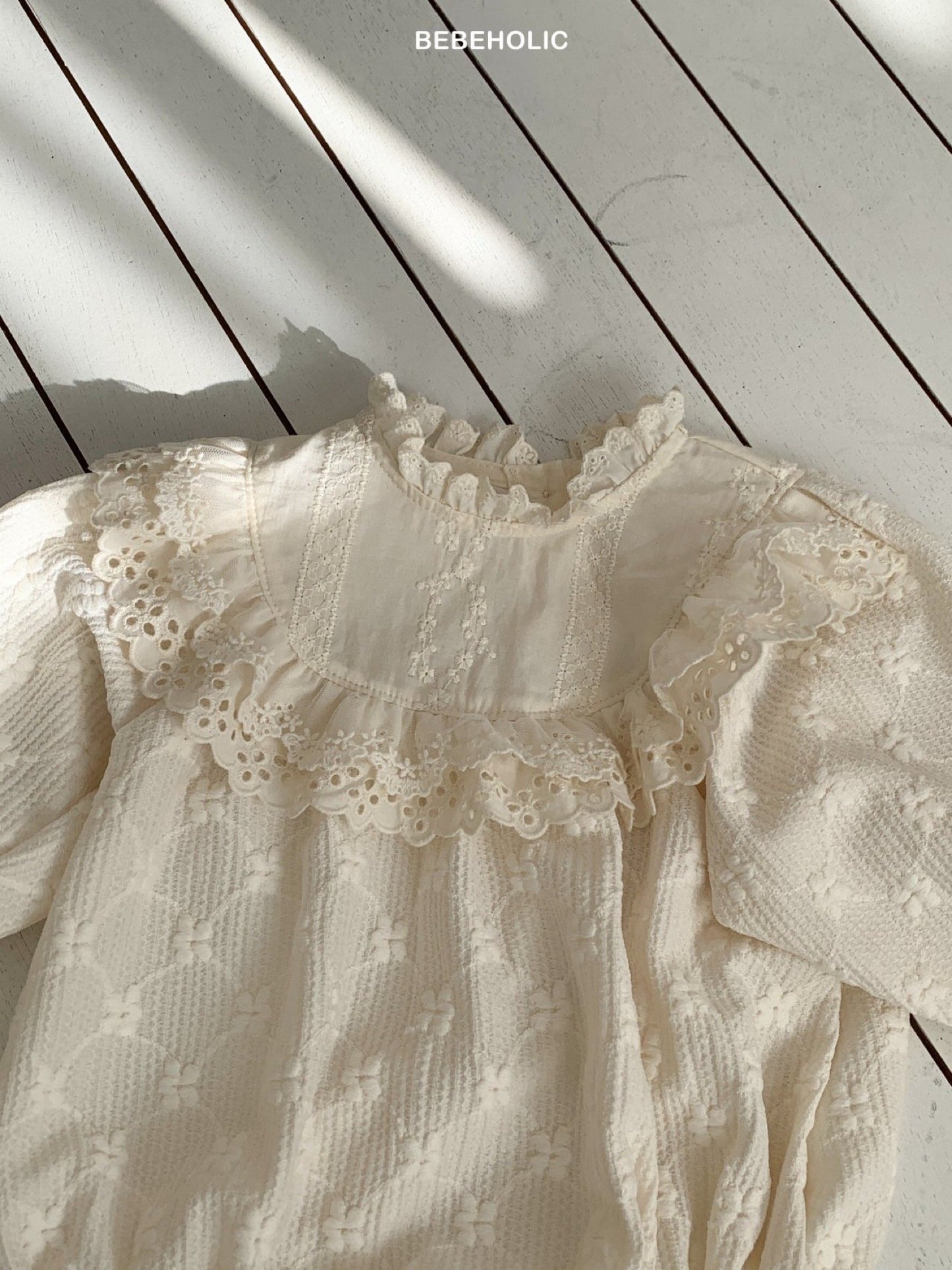 bebeholic bria lace suit (3-18m)