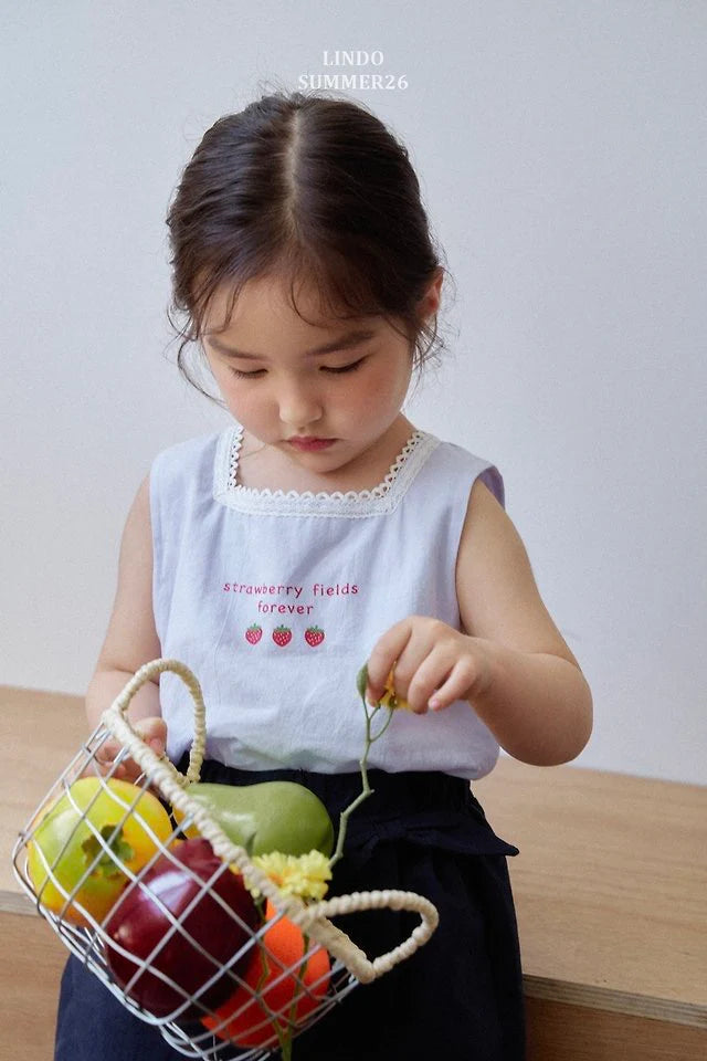Lindo Strawberry Blouse  (85-125cm)