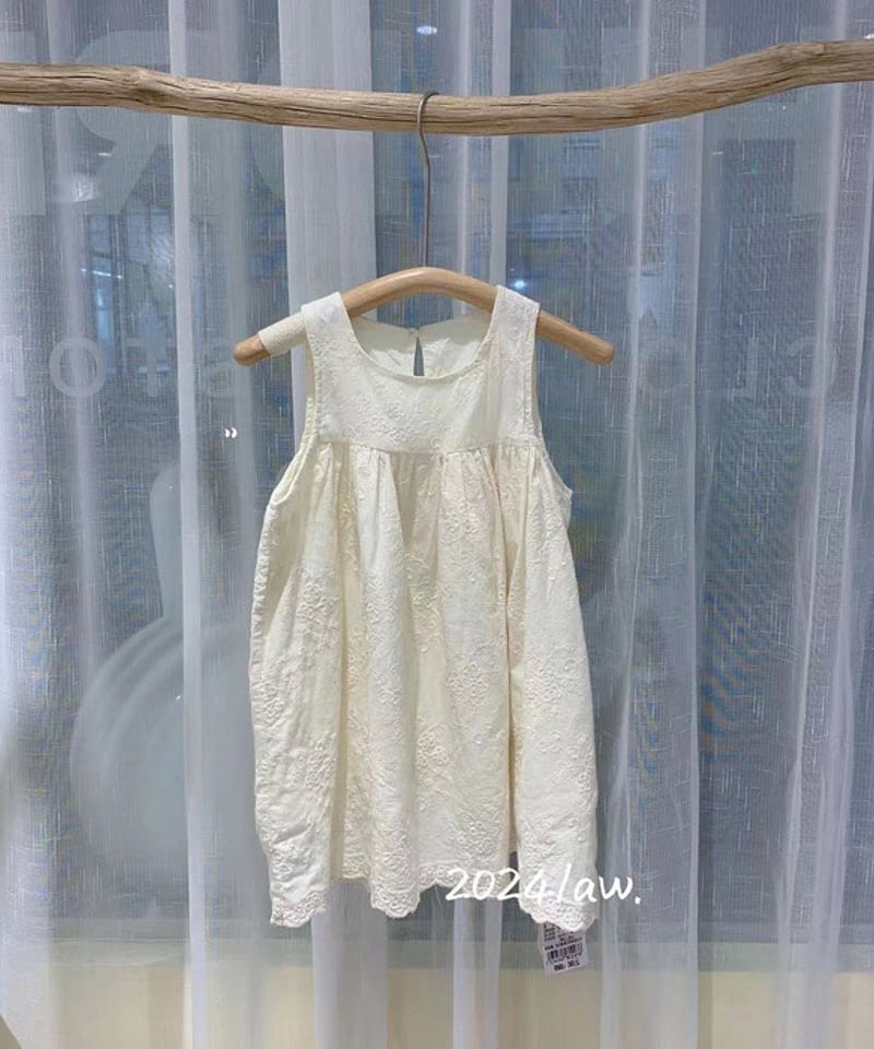 Aiai milk dress (kids 90-130cm)