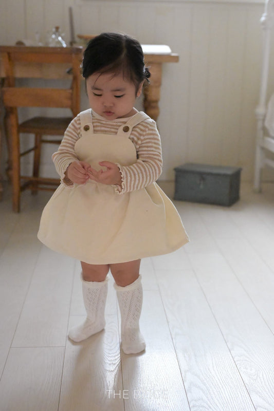the beige earring suspender suit (6-18m)